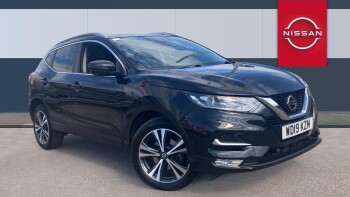Nissan Qashqai 1.5 dCi 115 N-Connecta 5dr [Glass Roof Pack] Diesel Hatchback